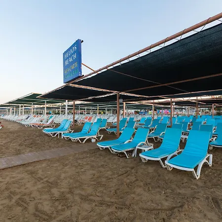 Helios فندق