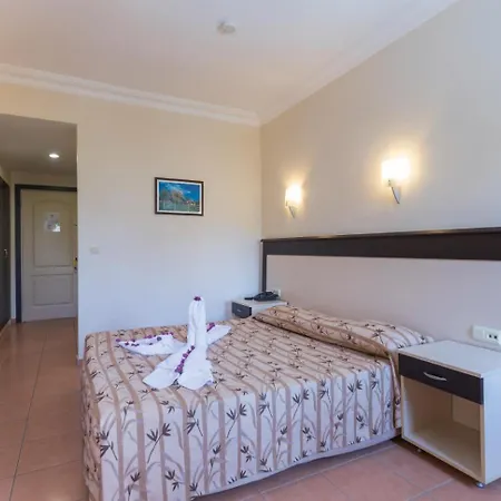 Hotel Helios Side